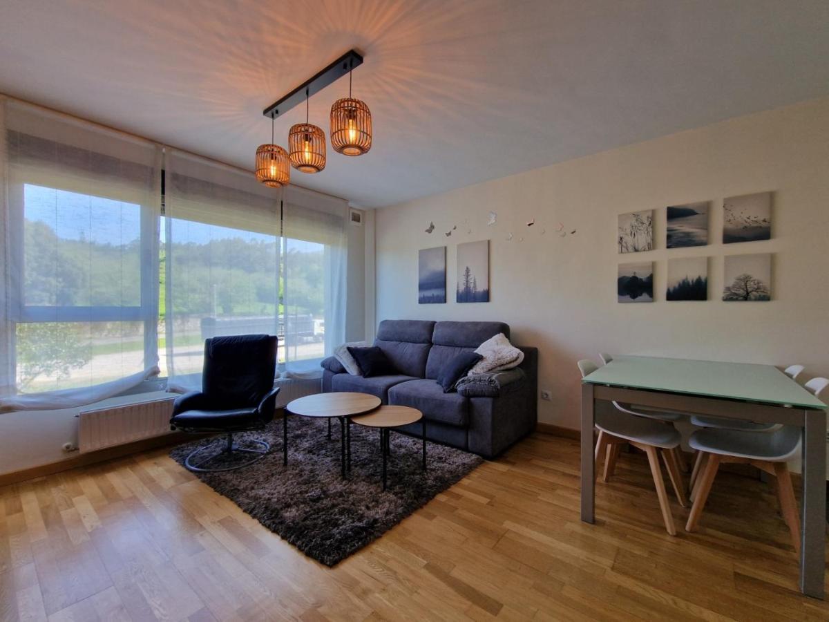 Apartamento Con Piscina Apartman Llanes Kültér fotó