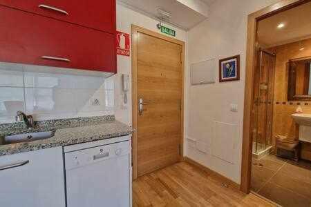 Apartamento Con Piscina Apartman Llanes Kültér fotó