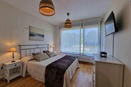 Apartamento Con Piscina Apartman Llanes Kültér fotó